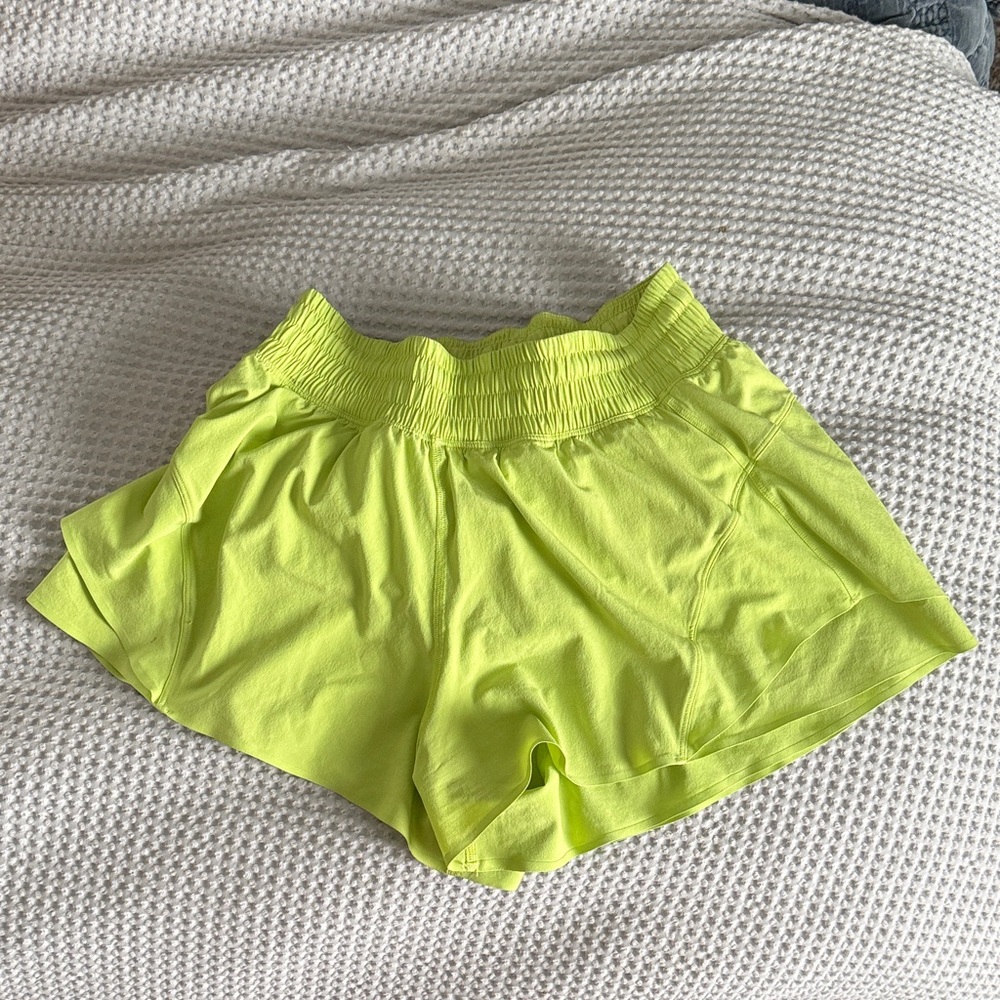 Shake It Out High Rise Short 2.5in
